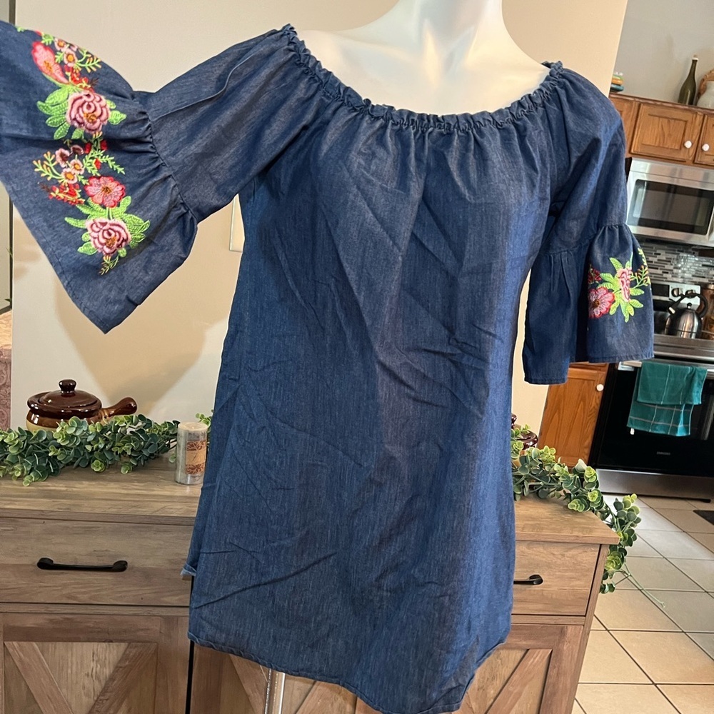 J Glee blue floral bell sleeve‎ dress